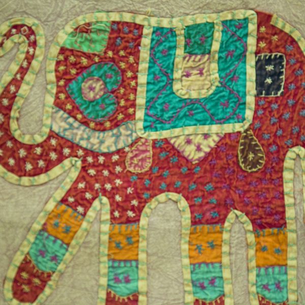 funda-cojin-elefante-01